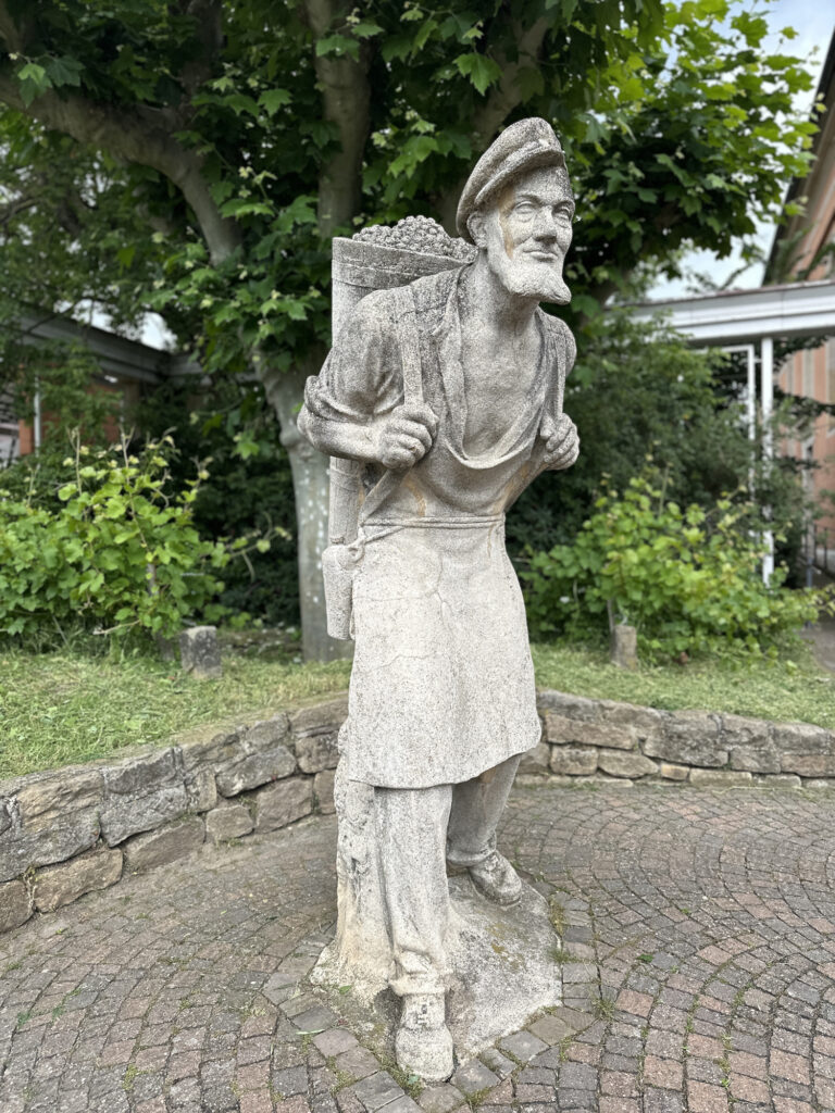 Wine picker statue, Bad Dürkheim.