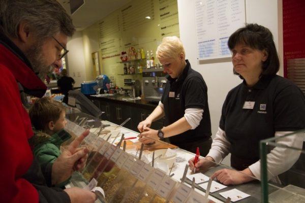 Choosing ingredients to put inside your Ritter Sport Berlin chocolate bar. 