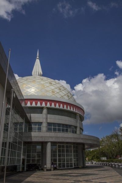 The entrance to the Royal Regalia Museum.