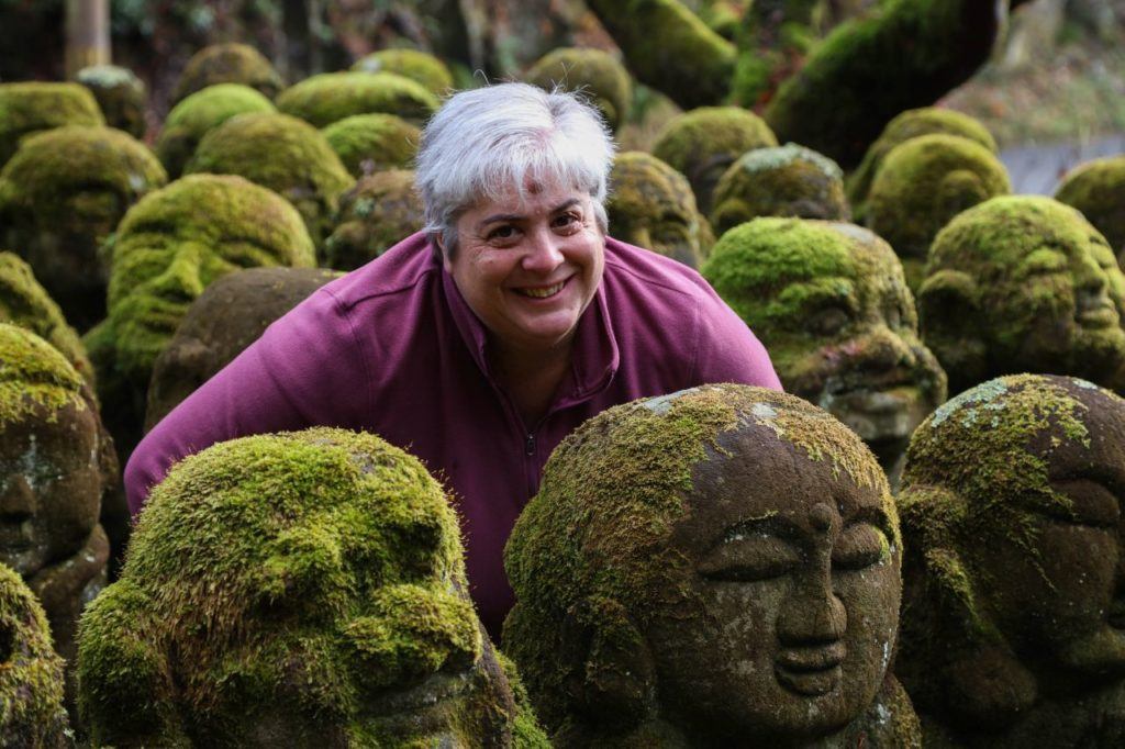 Corinne finds a special rakan.
