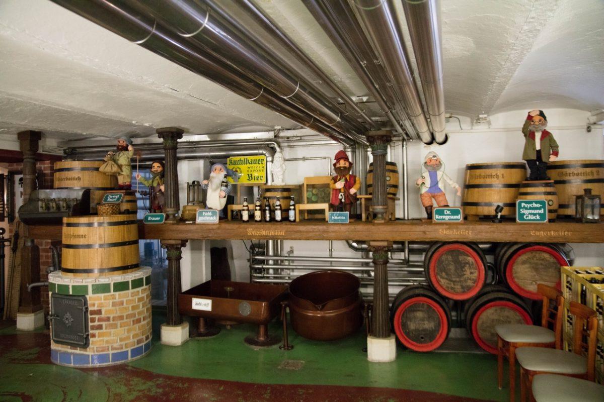 Dwarves and beer barrels are part of the brewery tour of Kuchbauer.