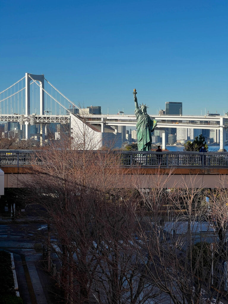 The statue of liberty in Odaiba is one of the many interesting places to take photos in Tokyo.