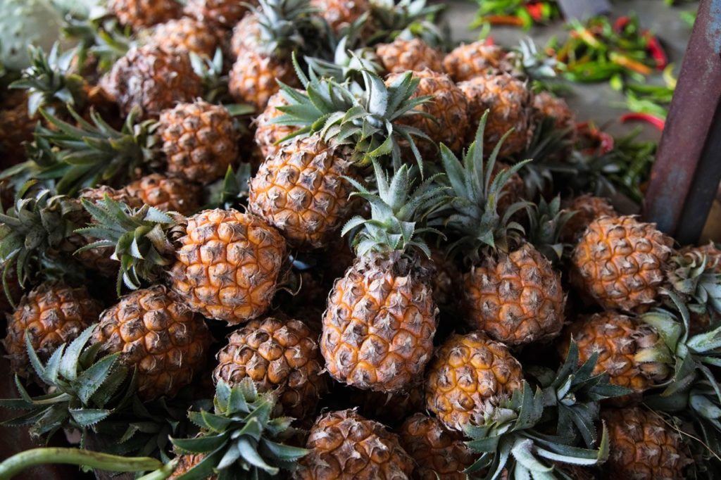 Mauritius food: Victoria pineapples.