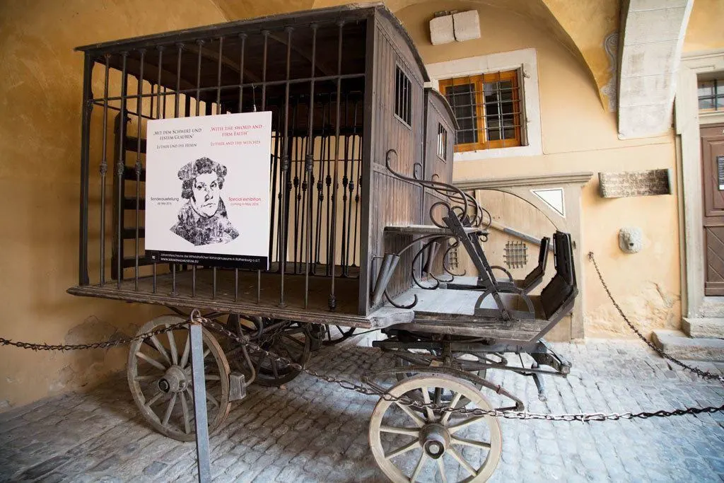 Medieval Crime Museum displays toruture and punishment devices from the middle ages.