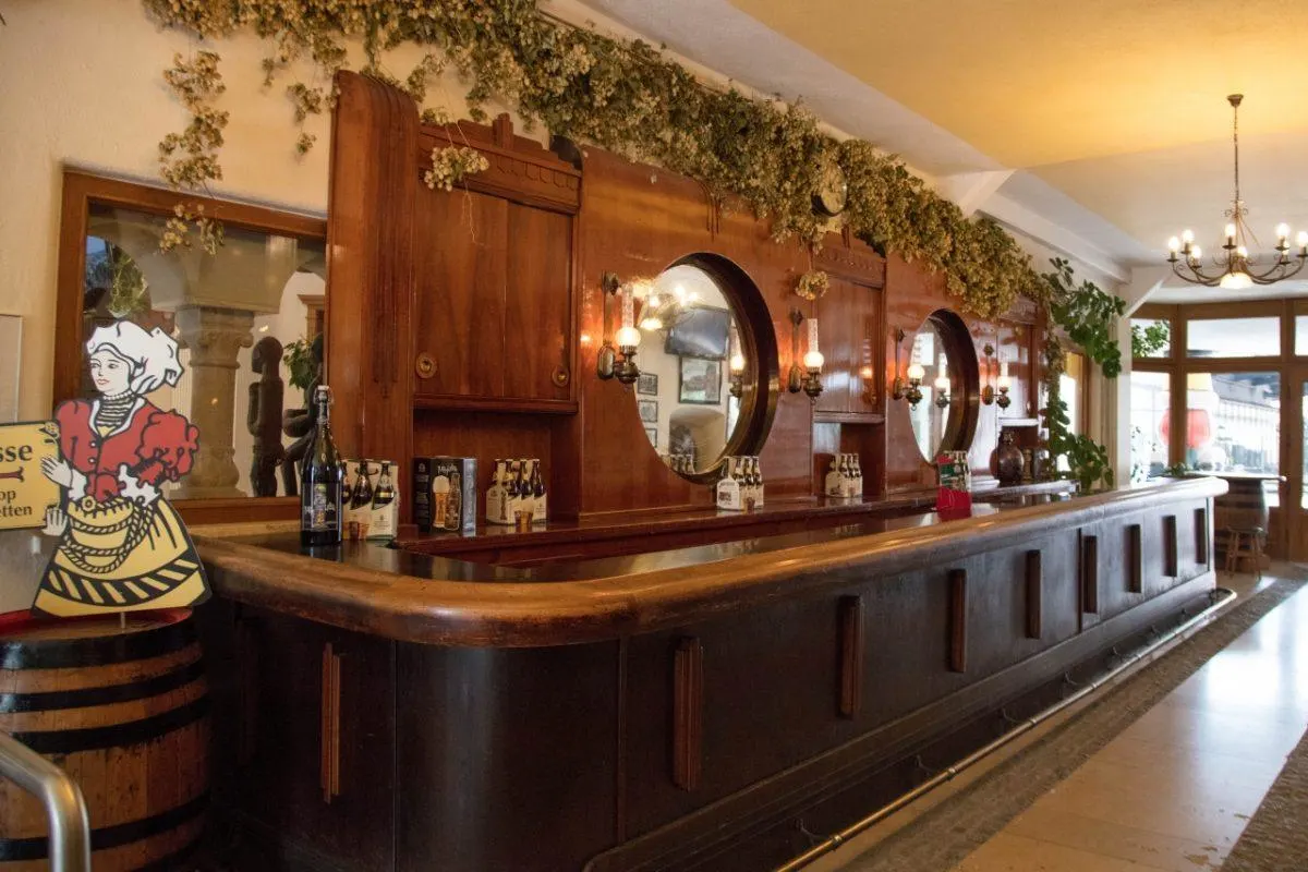 An old fashioned bar, where you meet the tour guide.