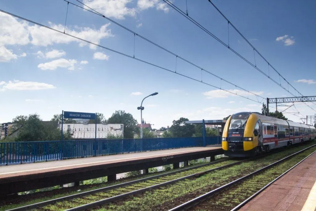 Polish train pulling into the station.